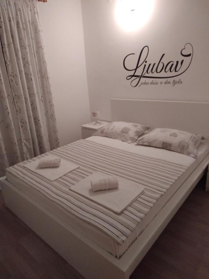 Apartmani Kraljevic Vodice Eksteriør bilde